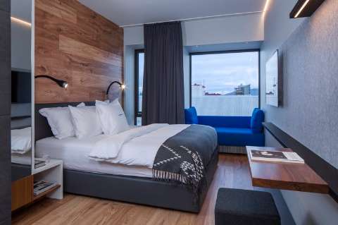 Accommodation - Ion City Hotel - Guest room