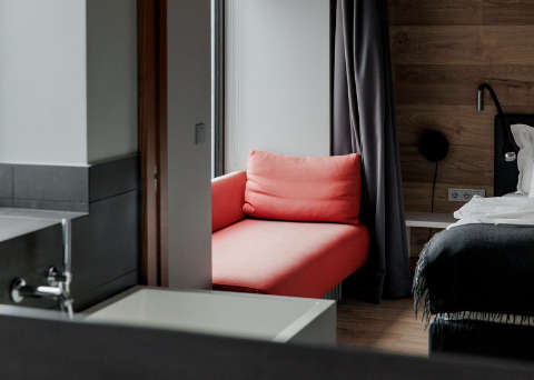 Accommodation - Ion City Hotel - Guest room