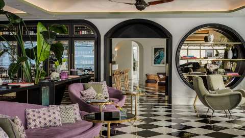 Bar/Lounge