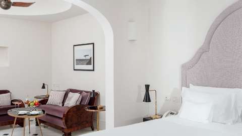 Guest room