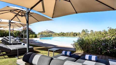 Accommodation - Veridia Resort, a Member of Radisson Individuals - Pool view