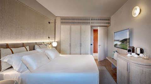 Accommodation - Veridia Resort, a Member of Radisson Individuals - Guest room