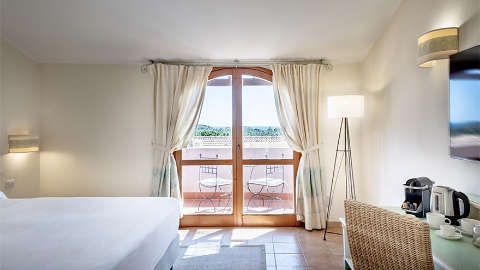 Accommodation - Veridia Resort, a Member of Radisson Individuals - Guest room