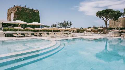 Accommodation - Mangia’s Pollina Resort - Pool view - Catania
