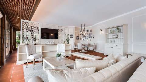 Bar/Lounge