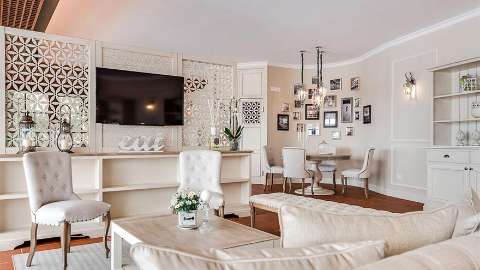 Bar/Lounge
