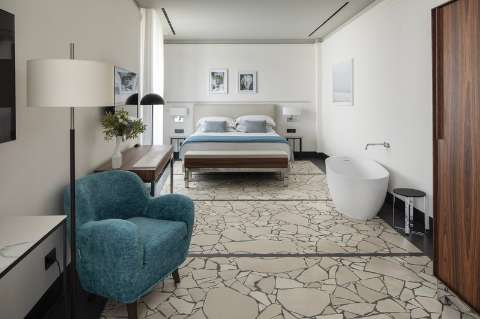 Guest room