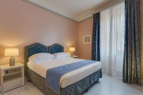 Accommodation - Hotel Rivoli - Guest room - FIRENZE