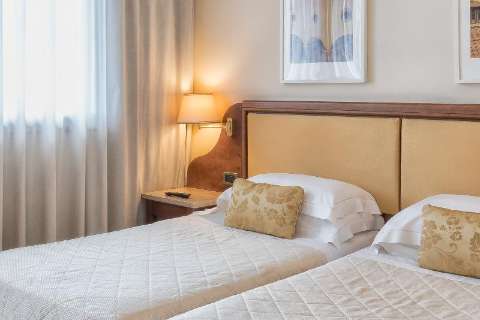 Accommodation - Pitti Palace al Ponte Vecchio - Guest room - FLORENCE