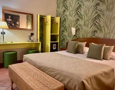 Accommodation - Caravaggio - Guest room - FLORENCE