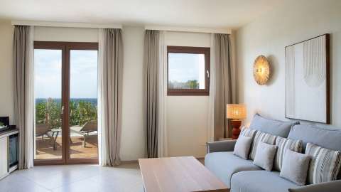 Guest room