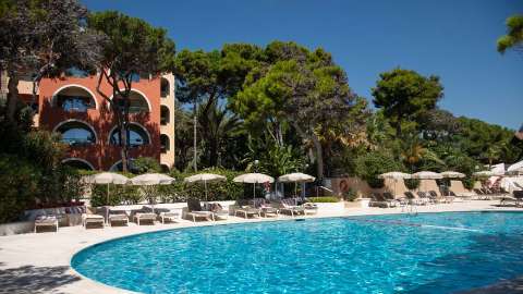 Unterkunft - Forte Village Resort - Hotel Castello - Ansicht der Pool - Sardinia