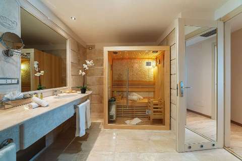 Accommodation - DoubleTree by Hilton Olbia - Sardinia - Guest room - Olbia