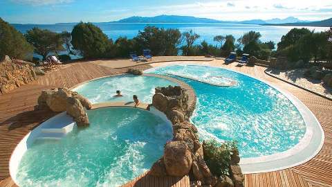 Accommodation - Hotel Capo d’Orso Thalasso & SPA - Pool view - Olbia
