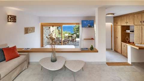 Guest room