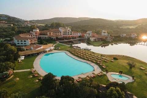 Accommodation - Hotel Cala di Volpe a Luxury Collection Hotel Costa Smeralda - Pool view - Porto Cervo