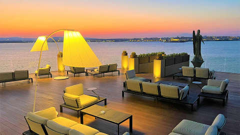 Bar/Lounge