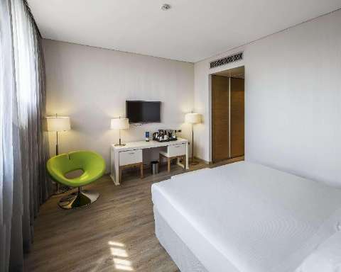 Accommodation - NH Milano Fiera - Guest room - RHO - MILANO