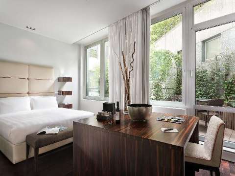 Guest room