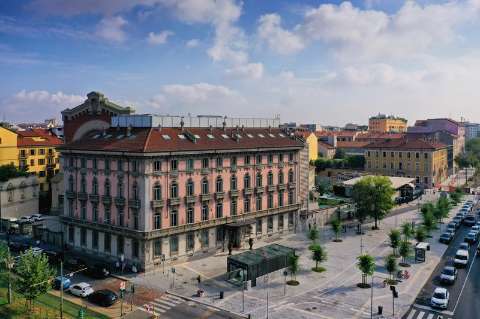 Accommodation - Chateau Monfort - Exterior view - MILANO