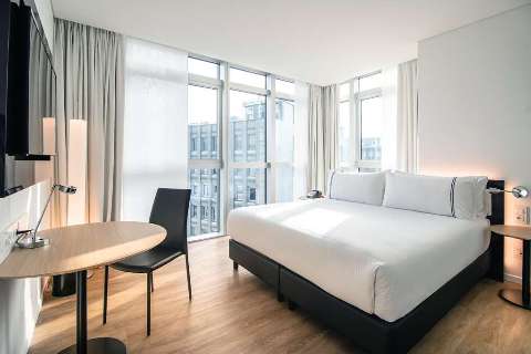 Accommodation - Innside Milano Torre Galfa - Guest room - Milan
