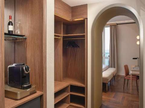 Bar/Lounge