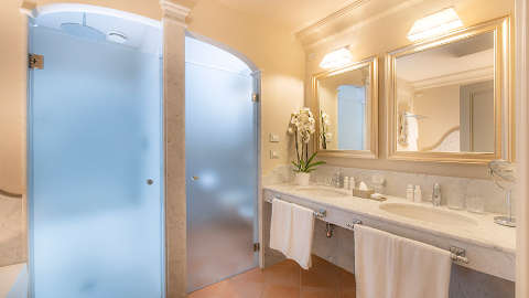 Accommodation - Almar Giardino di Costanza Resort & Spa - Guest room
