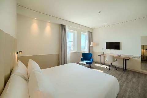 Accommodation - NH Napoli Panorama - Guest room - NAPLES