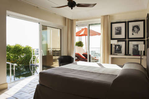 Guest room