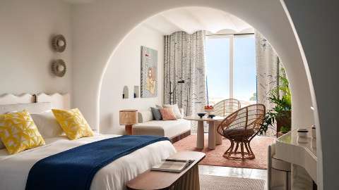 Guest room