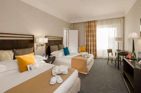 Accommodation - Crowne Plaza St Peter's Hotel - Guest room - Rome