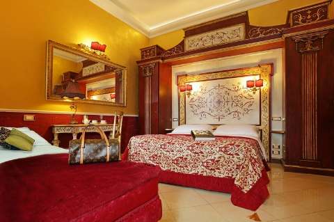 Accommodation - Romanico Palace Hotel - Guest room - Rome
