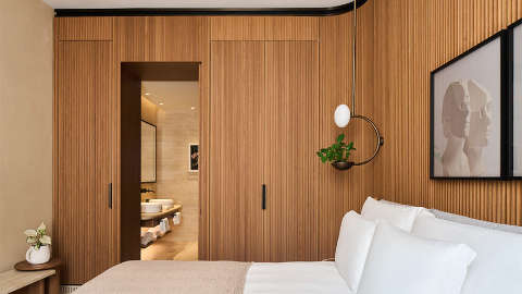 Guest room