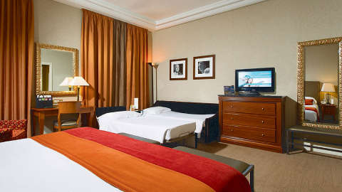 Guest room