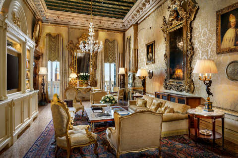 Guest room