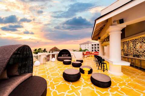 Bar/Lounge