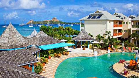 Accommodation - Bay Gardens Beach Resort & Spa - Pool view - St Lucia