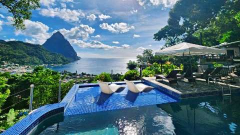 Accommodation - Green Fig Resort & Spa - Pool view