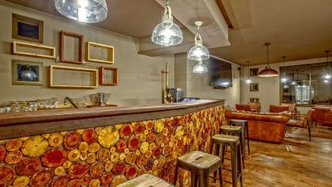 Bar/Lounge