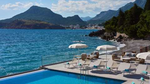 Accommodation - Iberostar Selection Montenegro - Pool view - Bar