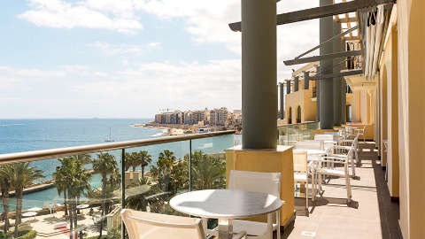 Accommodation - Hilton Malta - Bar/Lounge