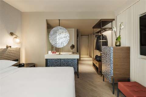 Guest room