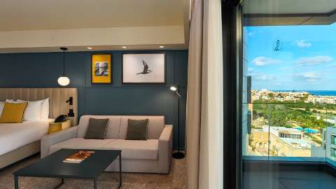 Guest room