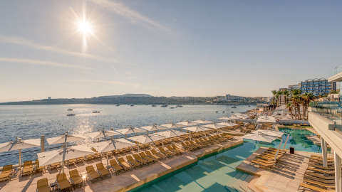 Accommodation - AX ODYCY - Pool view