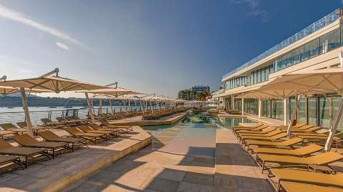 Hébergement - AX ODYCY - Vue sur piscine - Malta