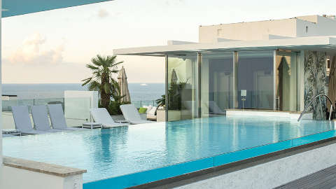 Accommodation - Valentina Hotel - Pool view - Malta