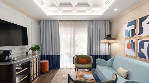 Guest room