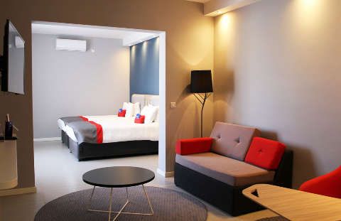 Accommodation - Holiday Inn Express MALTA - Guest room - St. Julian's