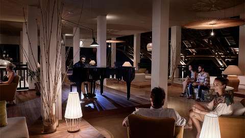 Bar/Lounge
