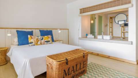 Guest room
